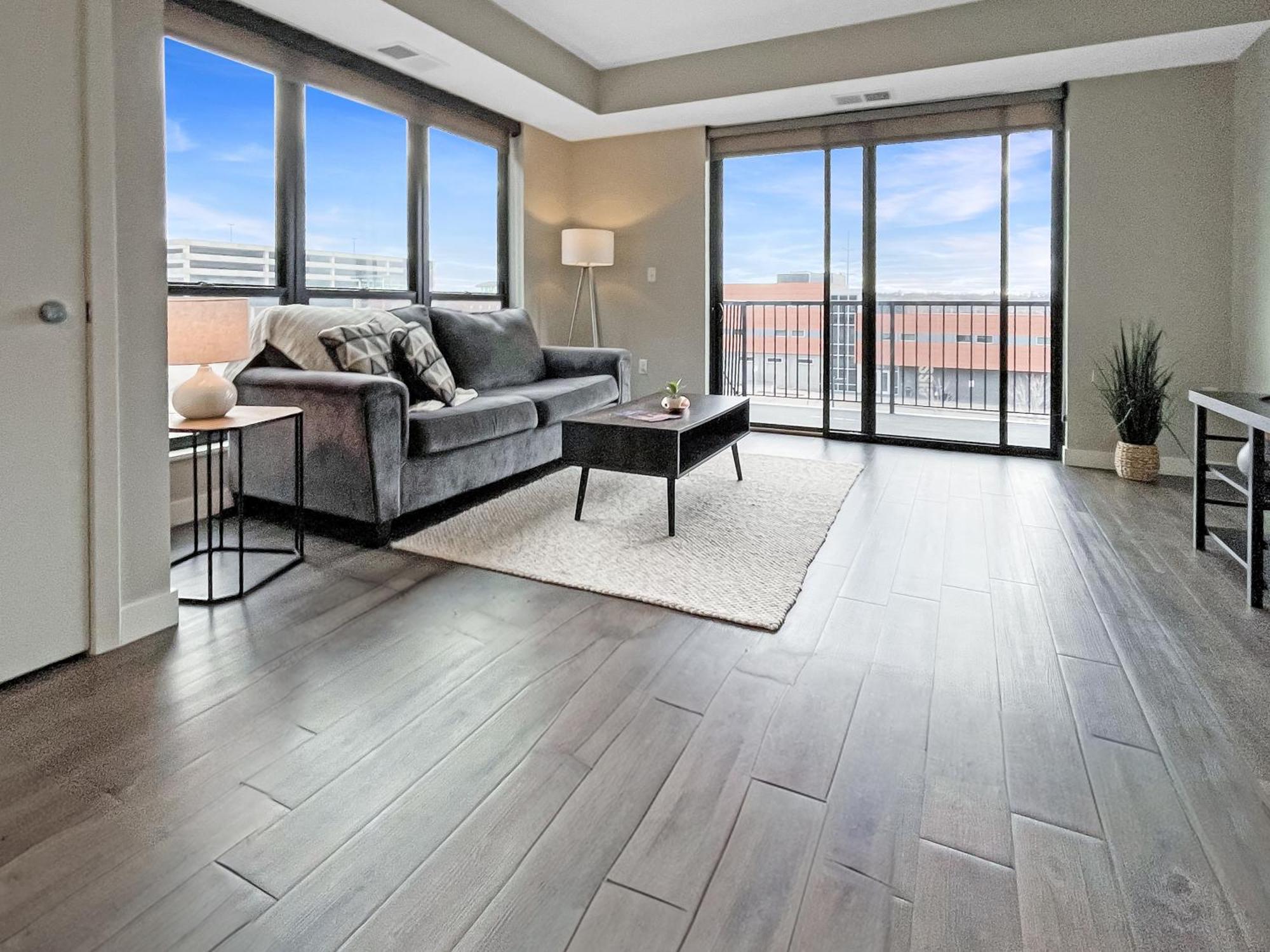 Large Downtown 2Br -Hot Tub-Downtown! Lejlighed Des Moines Eksteriør billede